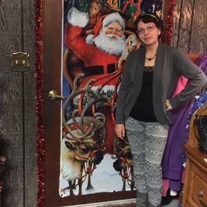 Meet your Posher, Angelia